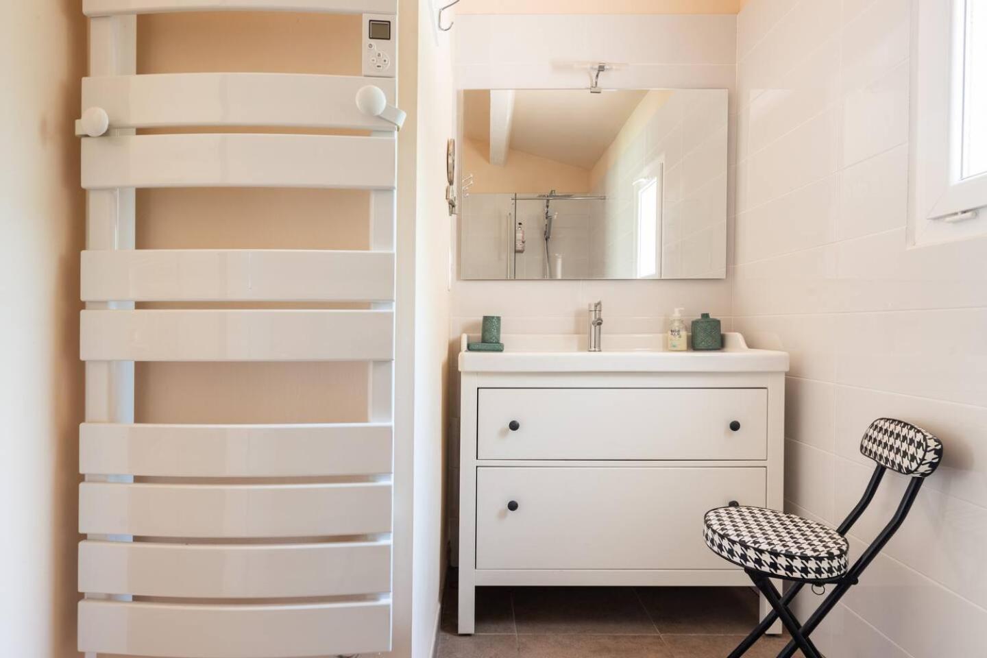 Chambre Et Table D'Hotes Villa Pomponette Nans-les-Pins Ngoại thất bức ảnh